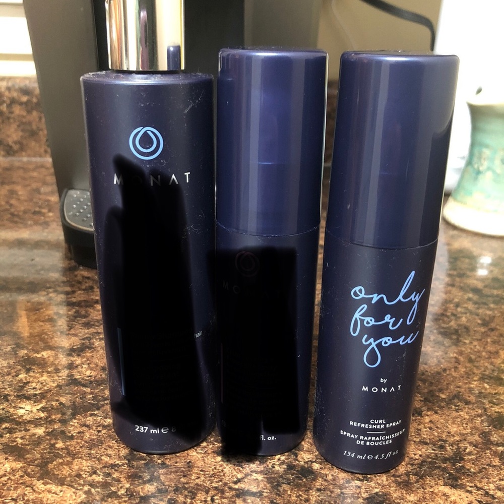 Monat Curl Refresher Spray